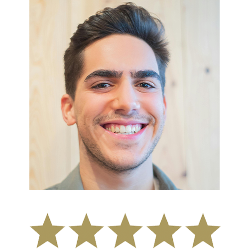Hair Volume™ Conditioner 12 Man smiling with five stars beneath