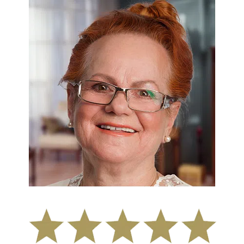 Clear Brain™ 12 Woman smiling with five stars beneath