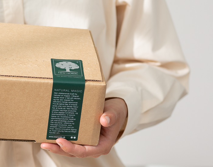 Person holding a New Nordic package.