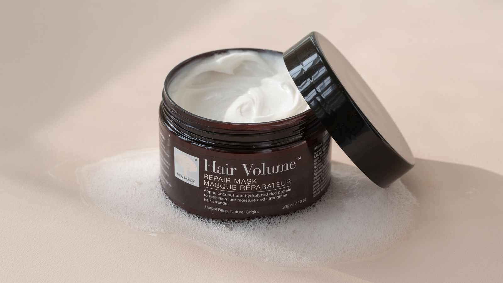 Hair Volume™ Gummies 18 Product image of the New Nordic Hair Volume™ Repair Mask.