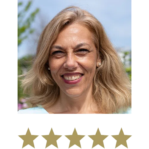 Calcium Mega™ 12 Woman smiling with five stars beneath